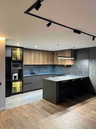 Шикарная квартира с дизайнерским ремонтом ждёт Вас!Новый ЖК,паркоместо - фото 1