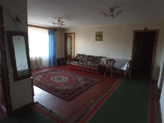 Квартира в Каневі з цікавим плануванням. 4 кімнатна 76.6 кв.м 3 поверх Канев