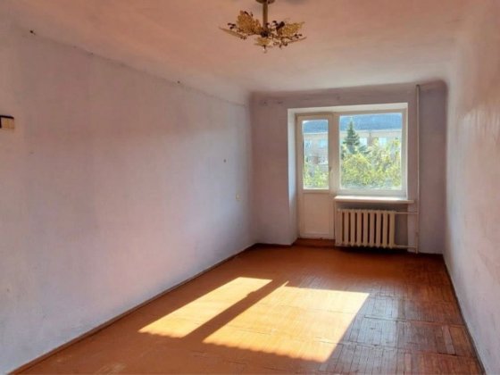 Продам 1-кімнатну квартиру біля центру Каменец-Подольский