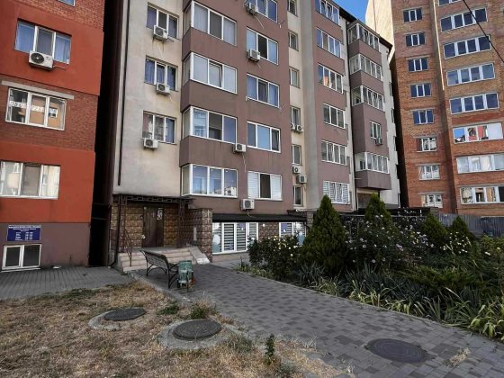 2к.квартира рн Моноліта