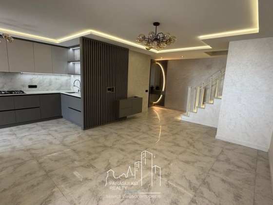 Продам розкішну квартиру, з якісним ремонтом Каменец-Подольский