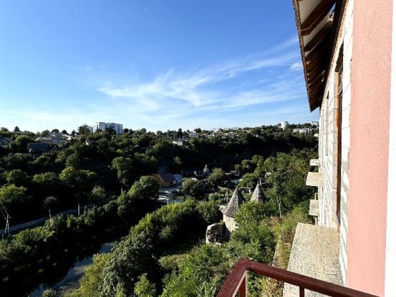 Продається чудова квартира в старому місті Кам'янець-Подільський