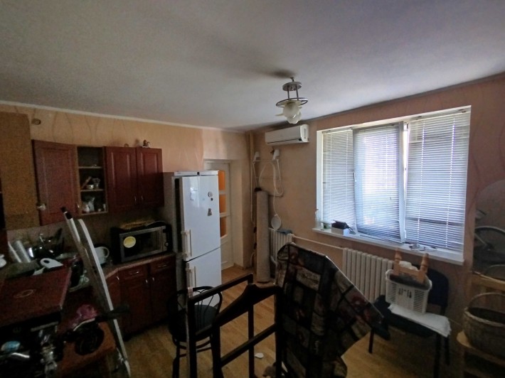 Продається двокімнатна квартира з ремонтом у Чорноморську! - фото 1