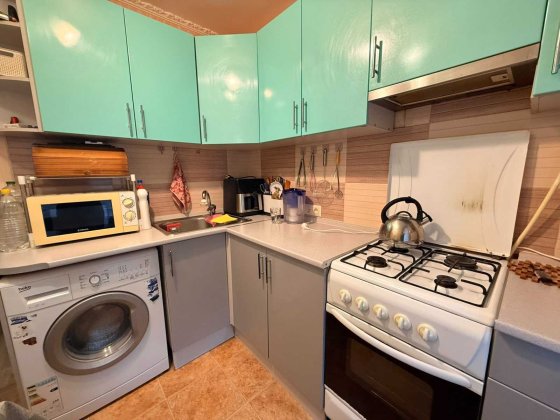 Поступила в продажу 2 комнатная с капремонтом на Мира Чорноморськ