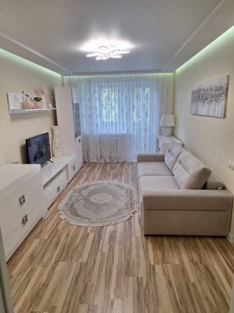 2х комнатная квартира 4/5 этаж с евро ремонтом - фото 1