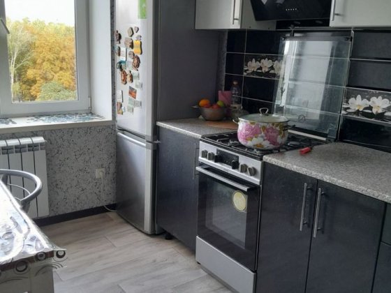 Продам 3х кімнатну квартиу в м. Лозова Лозовая