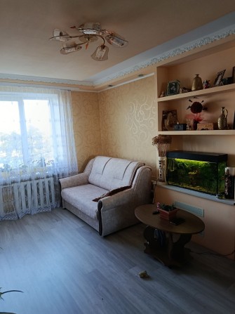 м.Лозова. Продам 1 кімн. квартиру 5 поверх 9поверх.будівлі - фото 1