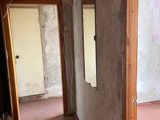 Продам 2х кімнатну квартиру на 4 мікрорайоні. 6/9 єтаж. Лозова