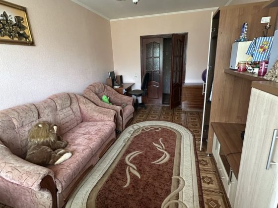 Продам 2-х кімнатну квартиру -чешку Лозовая