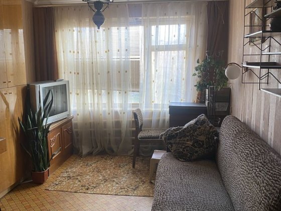 Продам 3-х в р-не поликлиники Марганец