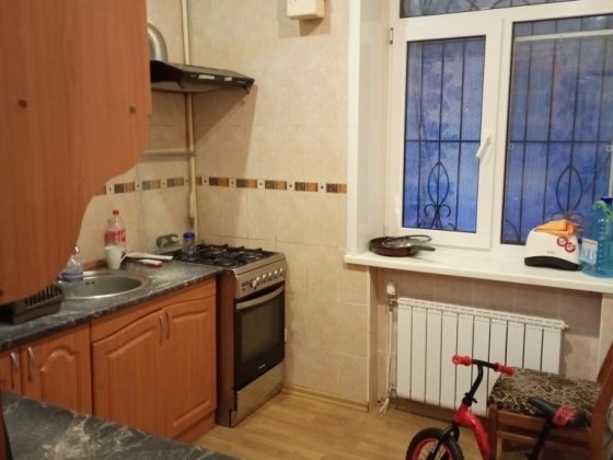 Продам 3-х кімнатну квартиру Центр Марганець