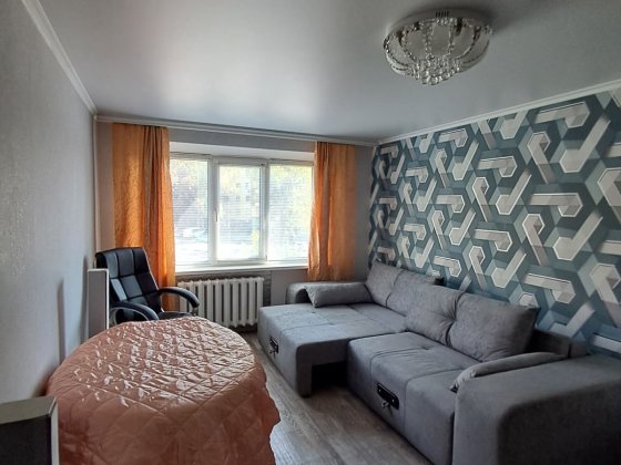 Продам уютную 3-х комнатную квартиру на Молодежке Марганец