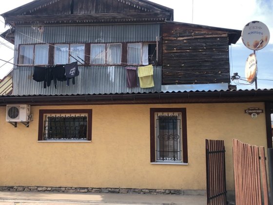 Продається трьохкімнатна квартира,яка складається з двох квартир Могилев-Подольский