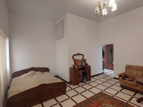 Продам 1-кімнатну квартиру. Вул.Коцюбинського. Могилев-Подольский