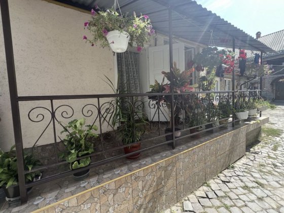 Продаю напівособняк у центрі міста Мукачево