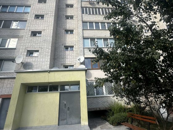 продаж 4-кімнатної квартири у м. Нетішин Нетішин