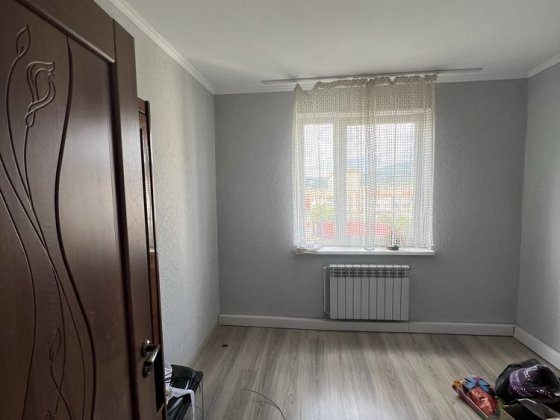 Продаж Росвигово трикімнатна квартира Мукачево