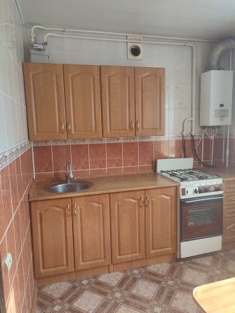 Продам 2-кімнатну квартиру, район  поліклініки - фото 1