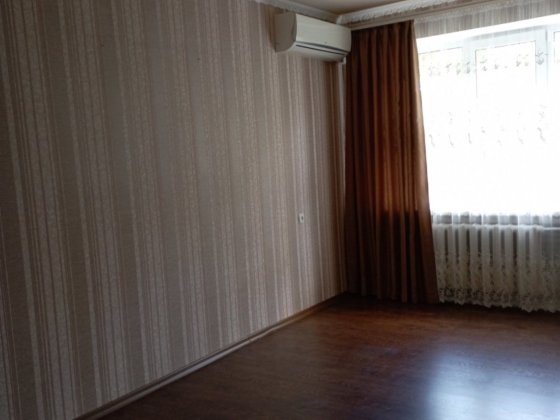 Продається квартира на молокозаводі Ромны