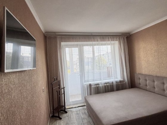 Продам 1-комн квартиру на Пзто Павлоград