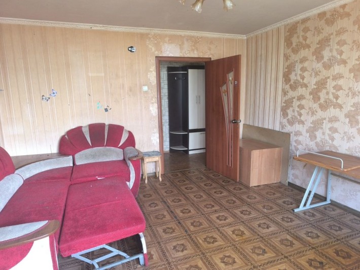 Продам трёхкомнатную на Обелиске 19900 - фото 1