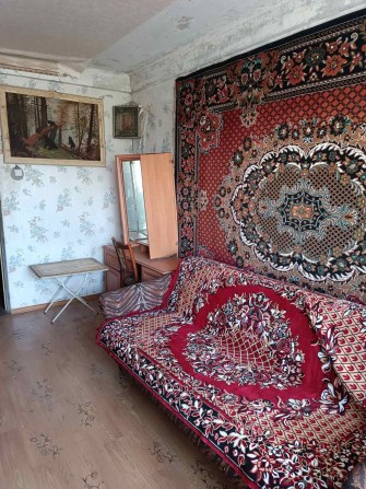 Продам 2-х Кімнатну квартиру 4/5 р-н 40 років Павлоград під ремонт - фото 1