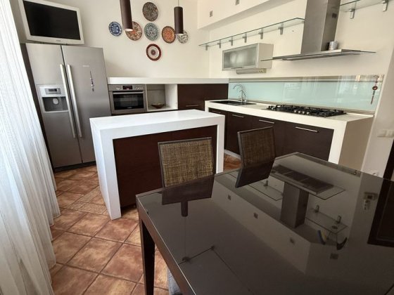 Продается двухуровневая квартира. Центр. Славянск. Славянск