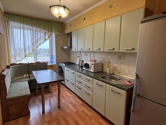 Продается 3 комнатная квартира. Центр. Славянск 