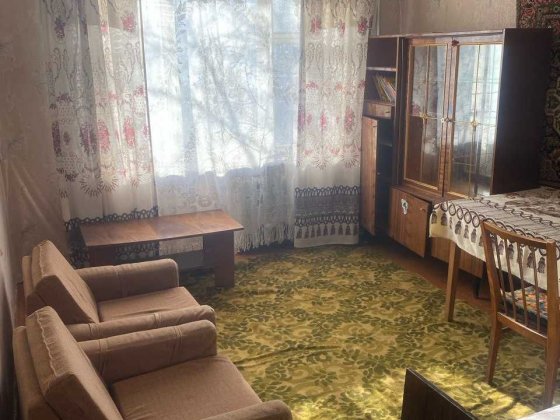 Продається 2-кімнатна квартира! Р-н Артема! Славянск