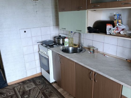 Продам трикімнатну квартиру Старокостянтинів