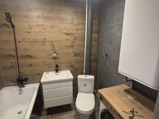 Продается 2 комнтная квартира. Славянск. Можно по сертификату. Славянск