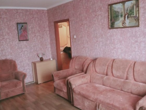 Продам 2-х кімнатну квартиру, центр міста, можно по Є відновленню 