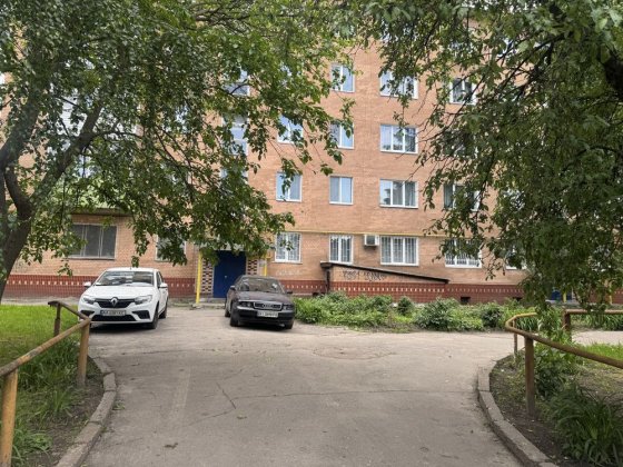 Продам Квартиру трикімнатну центр Фастів Фастов