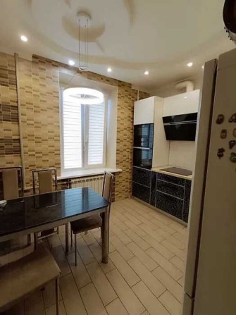 Продам 2 комнатную квартиру центр сертификат - фото 1