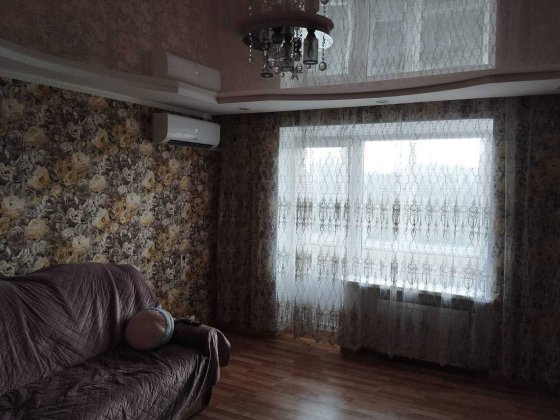 3х кімнатна квартира , р-н 14 школи Умань