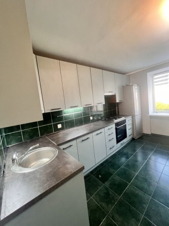 2 кім в Виставка, новий будинок - фото 1