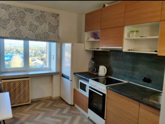 Продается 2-комнатная квартира в Центре с хорошим ремонтом 