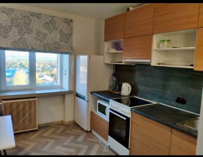 Продается 2-комнатная квартира в Центре с хорошим ремонтом - фото 1