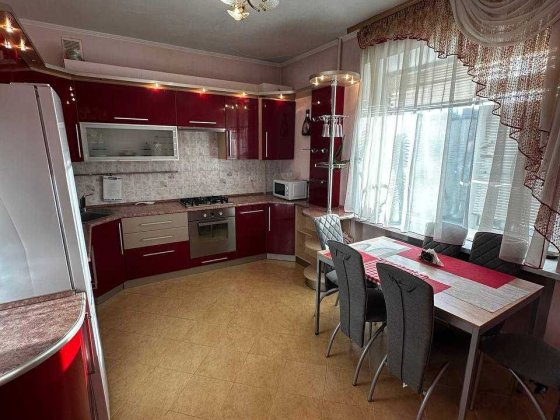 Продається 2-кімнатна квартира в новобудові по вул. Зарічанська Хмельницкий