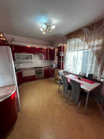 Продається 2-кімнатна квартира в новобудові по вул. Зарічанська - фото 1