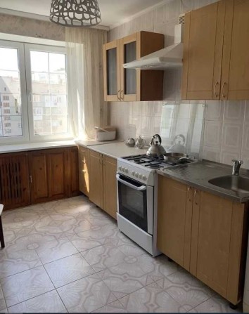 Продаж 3к квартира Півд. захід - фото 1