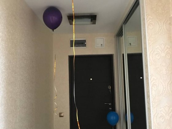 Продам 2 комнатную квартиру с евроремонтом на Авиаторе Чугуїв