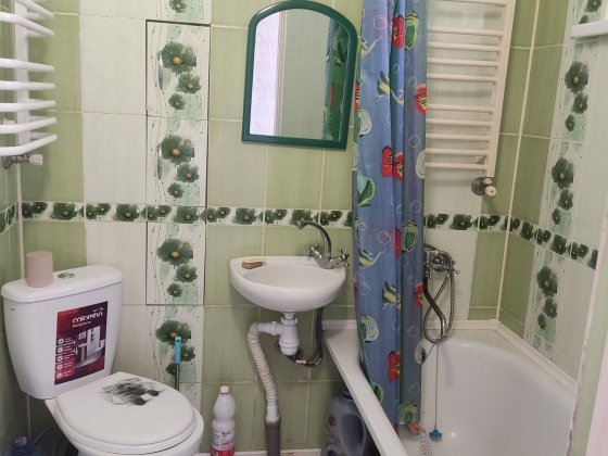 Продам 1 кімнатну квартиру ЦЕНТР Чугуїв