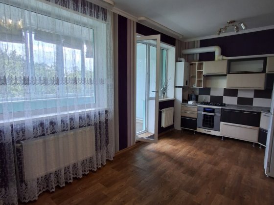 Продам 2-х комнатную квартиру с автономным отоплением Чугуев