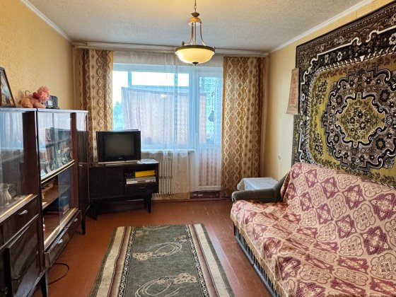 продам 2 к.кв в Чугуеве, центр города. Чугуїв