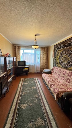 продам 2 к.кв в Чугуеве, центр города. - фото 1