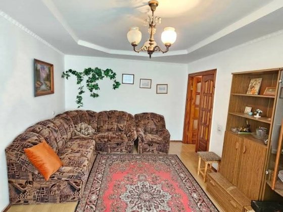 4ри кімнатна 2й поверх , новий дім Шептицький