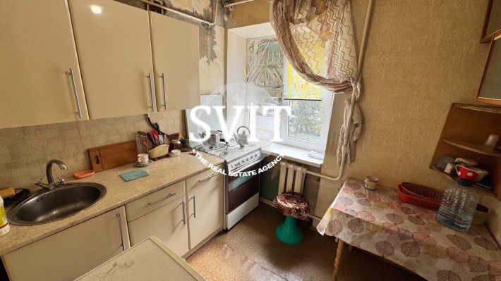 Продам 2 к.кв в центрі міста - фото 1
