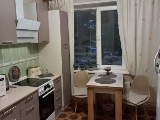 Продам 2-х кімнатну квартиру на вул. Незалежності, 2-й поверх, 1-й м-н Южноукраинск