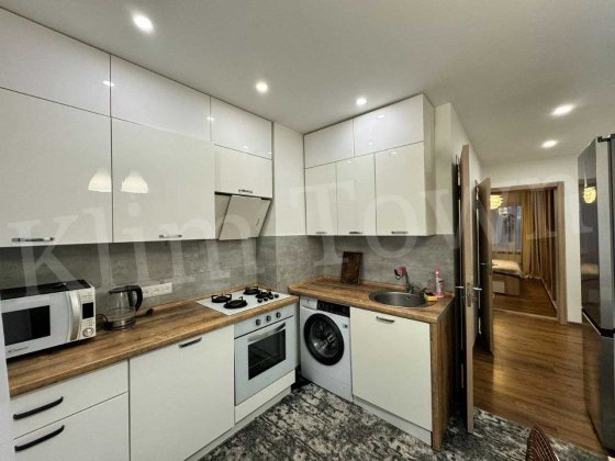 Продаж 2 кімнатної квартири в р-ні ПТУ Переяслав-Хмельницький